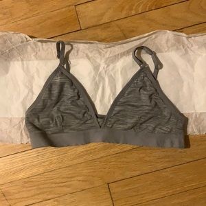 Icebreaker siren bra. Gray. Size medium.